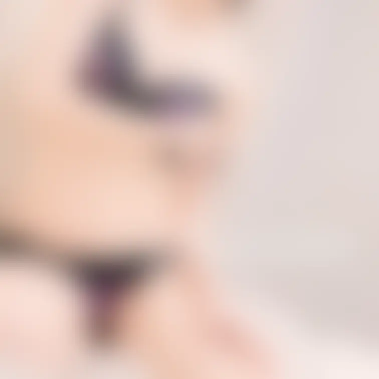 全部脱がして欲しいな♡一緒に脱がせ合いっこしよ🥰