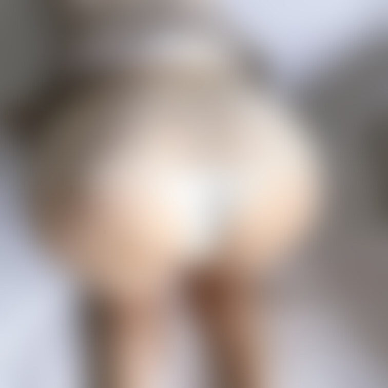 硬くなったものを
おちり🍑にぺちぺちされながら
早くコレが欲しいんだろ
って言われて
めちゃんこ挿れて欲しくて