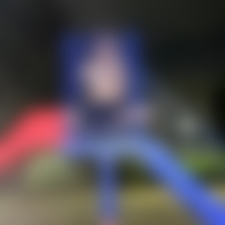公園露出

遊具で露出撮影
この後のオナニー動画も発売します！
ぜひみてあげたください