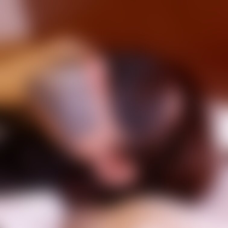 鼻にテープを密着されて呼吸制御2