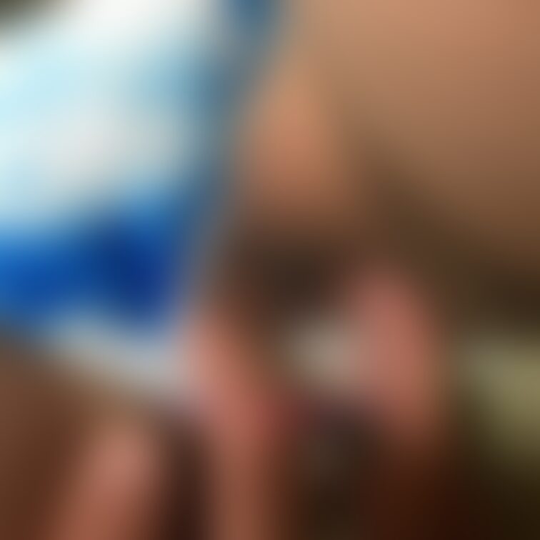 肉厚豊満パイパンギャル妻😘 プレミアム‼️
夏色下着に 豊満食い込みオマンコ🥰
方黒ビラビラお披露目😉