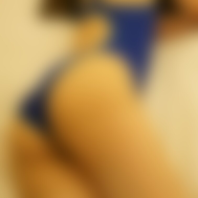 パンスト履いたままで競泳水着です♡その２
画像ではすこし分かりにくいですね。。。
競泳水着とパンストの異なる肌触りが