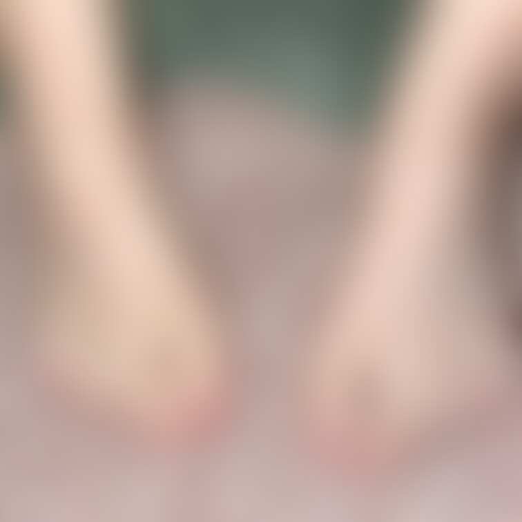○○○女子大生(22) みさきちゃん④
足のサイズ:23cm