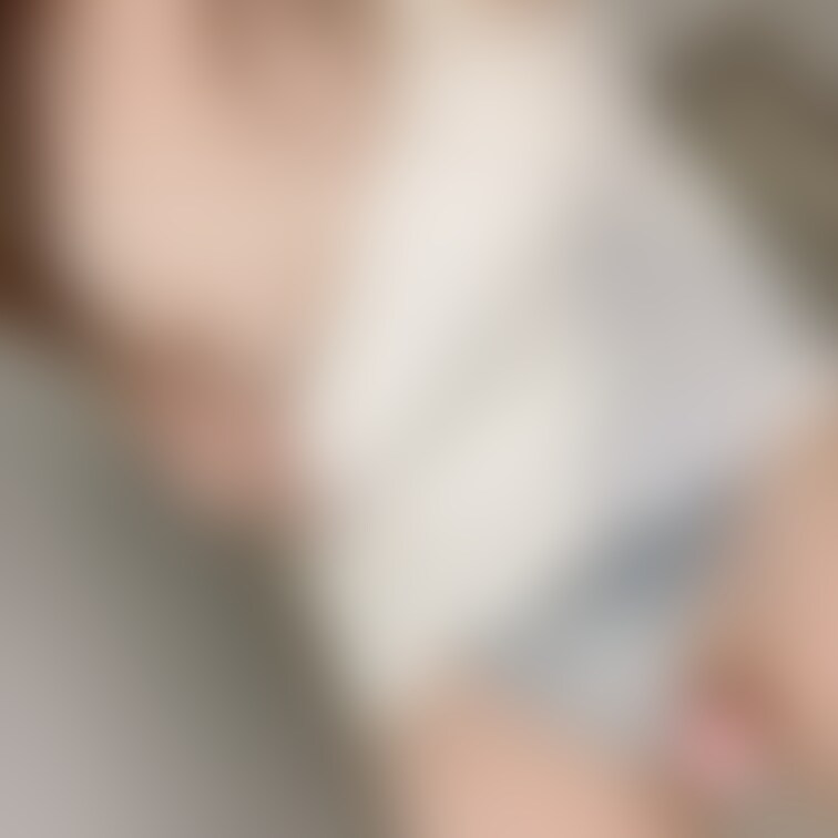 🌺Smileぷらん🌺
吸うやつ…挿れちゃいました🤦♀️💞
お仕事中なのにダメ社員だね(৹ᵒ̴̶̷᷄﹏ᵒ̴̶̷᷅