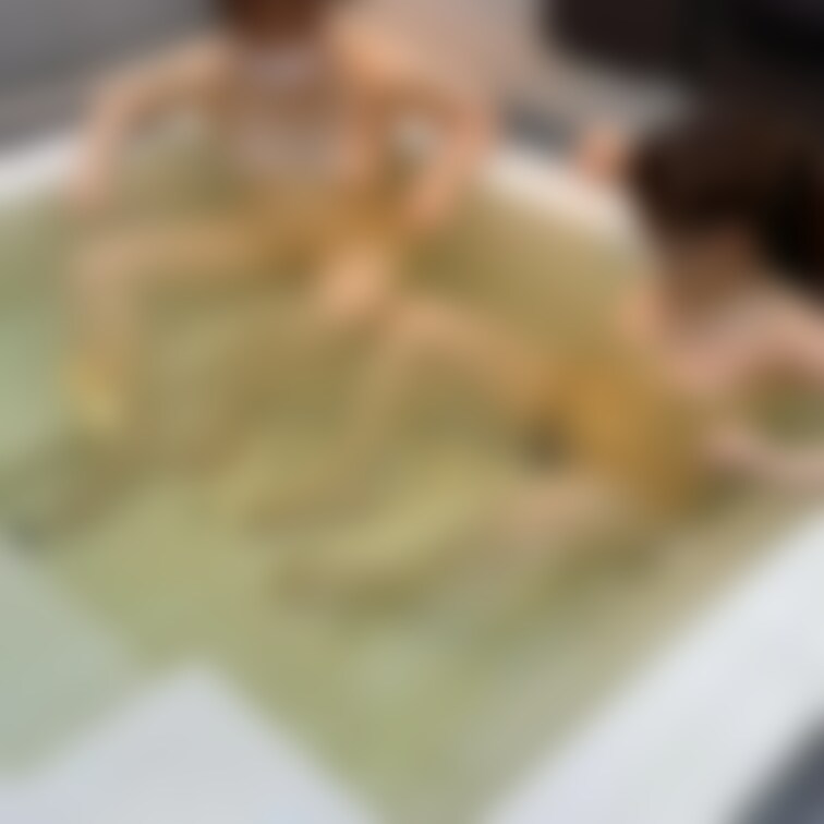 えむちゃんメイン！水中でオナラしてみた！最後は一緒に水中でオナラ笑




今回は、えむちゃんメイン！

