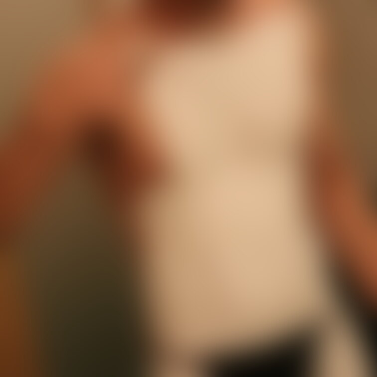 【イケメンペイント】
 メッシーを嫌がる友達にペイントを塗りました！
 ゴールドプランでは大量に写真を公開します！