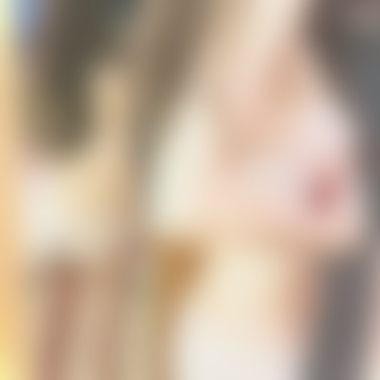 おしりスケスケえっちだよね🦋