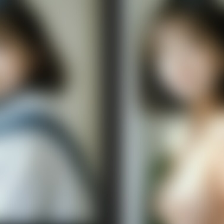 着衣と脱衣を並べた画像です。画像№1129