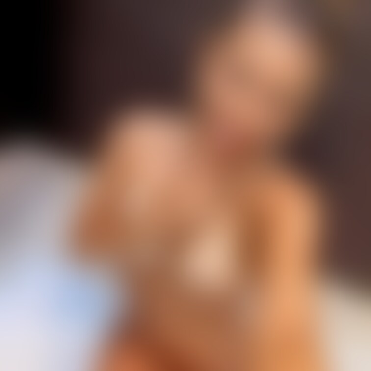 日焼け跡がえぐい😚👙🔞💕