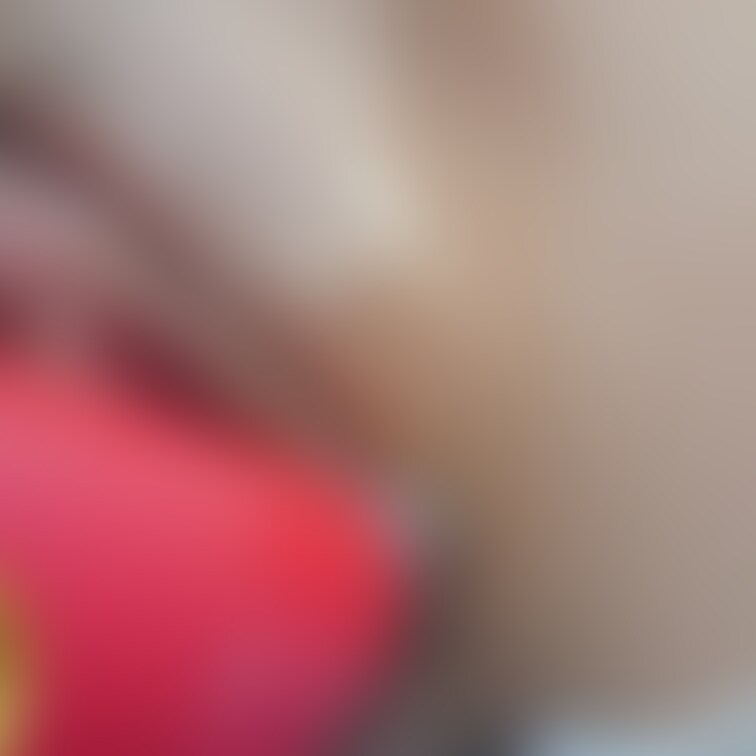 昨夜は旦那さんなんとなく起きそうな予感がして怖かったから静かめな吸うやつでおなにーしました😛
脚閉じたり開いたりすると
