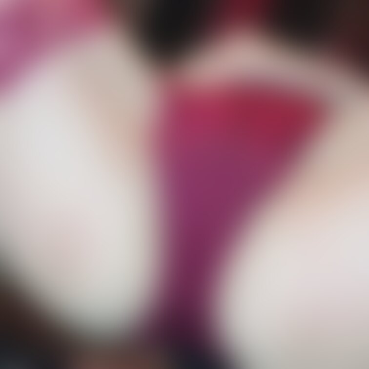 こんばんは︎💕︎
みんな週始めお疲れさまです( *˙˙*)
更新遅くなっちゃってごめんね🥺
少し大胆なポーズ