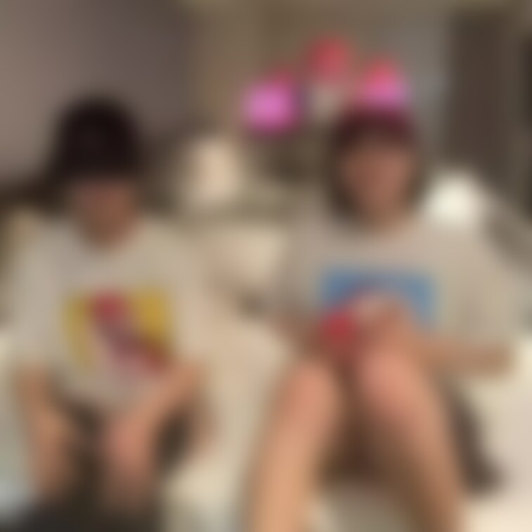 おチ●ポに囲まれたいShinoの夢が叶いました！
イケメン男優さんにお願いして串刺しもしちゃいました♡

男優さん