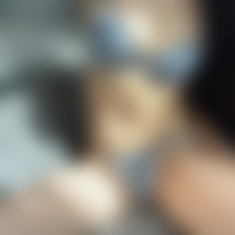 おはようううう♡
窓際エッチする💕?