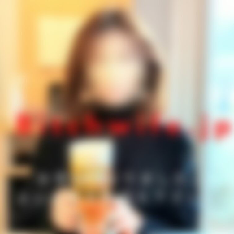 人妻パンチラ散歩～もんじゃ焼き編～本編
黒ストッキング＋白パンティー＋ショートブーツの組み合わせです。
撮影で着用し