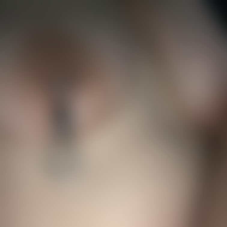 変態垂れパイの乳首イジメ。