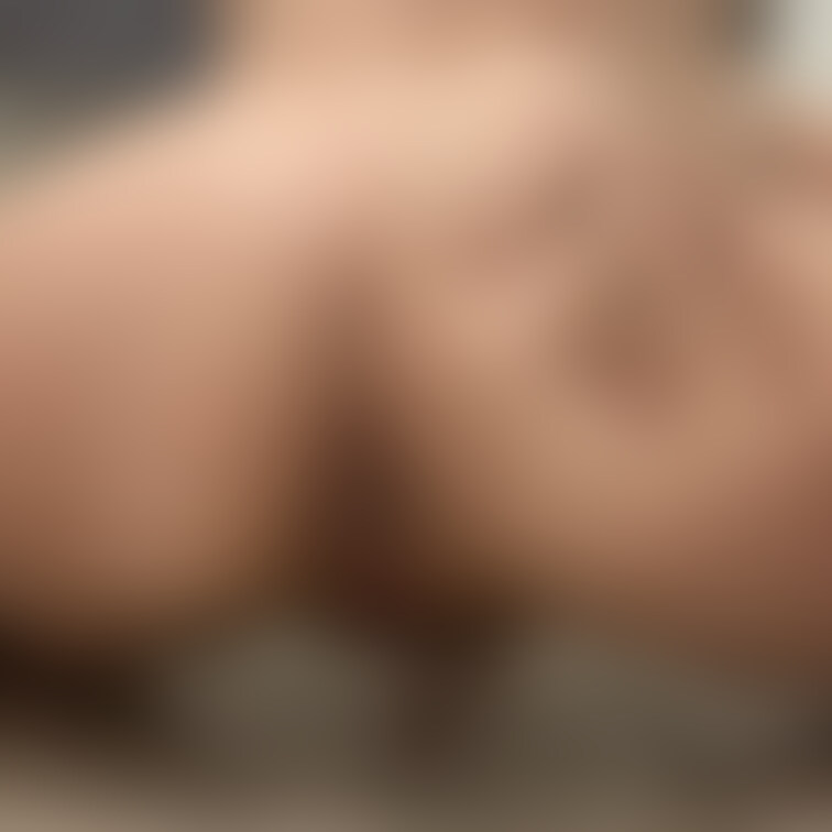 お尻いっぱいに開いてびしょびしょです💦💦
