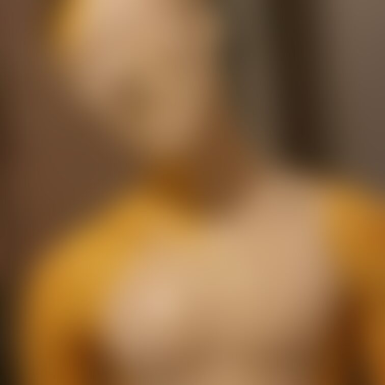 【イケメンアスリートペイント体験】
 水泳体型のかっこいい男の子がペイントまみれになってくれます！塗っていくうちに気持