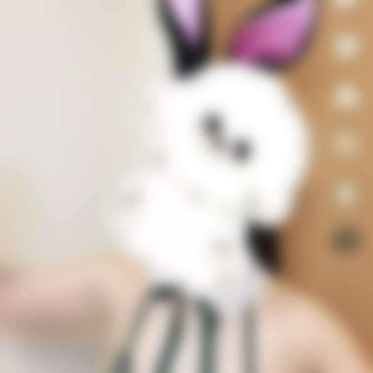 マイクロビキニでT○kTokやってたら
ぽろしちゃった動画こっちに載せとく！
むこうなら1発で消されちゃうw