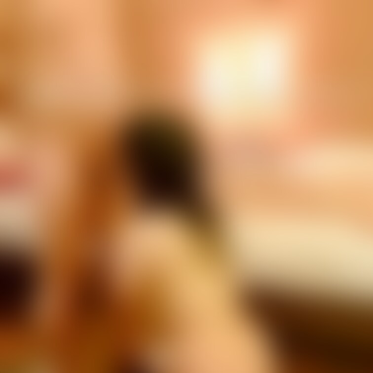 旦那くんがカップル彼女さんからナメナメされてる…それをそばで見つめるmao☆😌