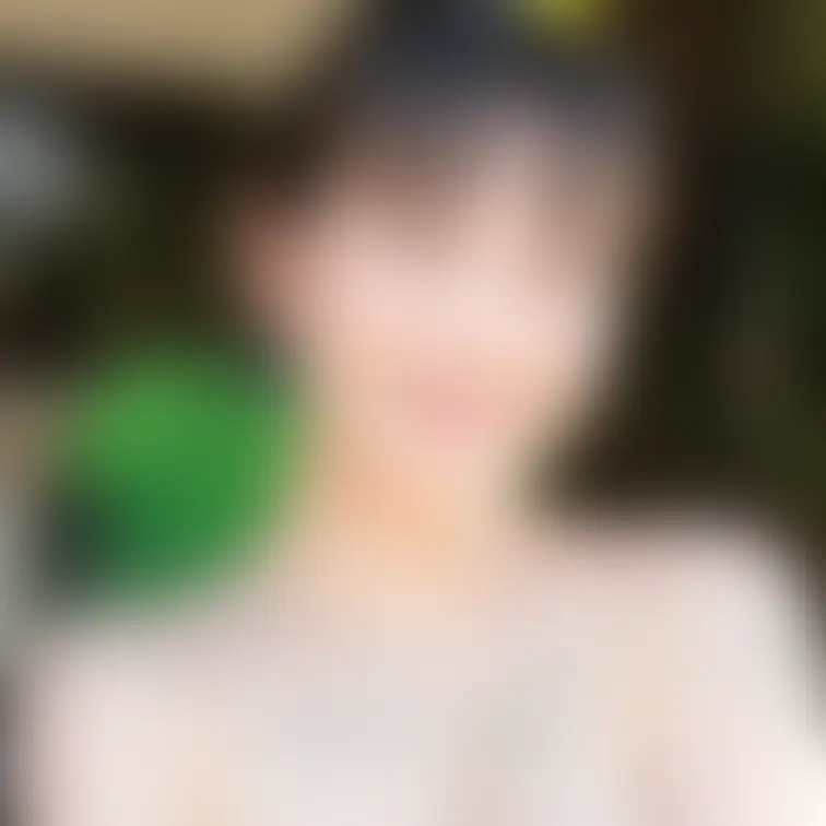 《カプセルエージェンシー NEWS》
【白岩冬萌】2025年11月2日(日)白岩冬萌1st写真集『White Lo