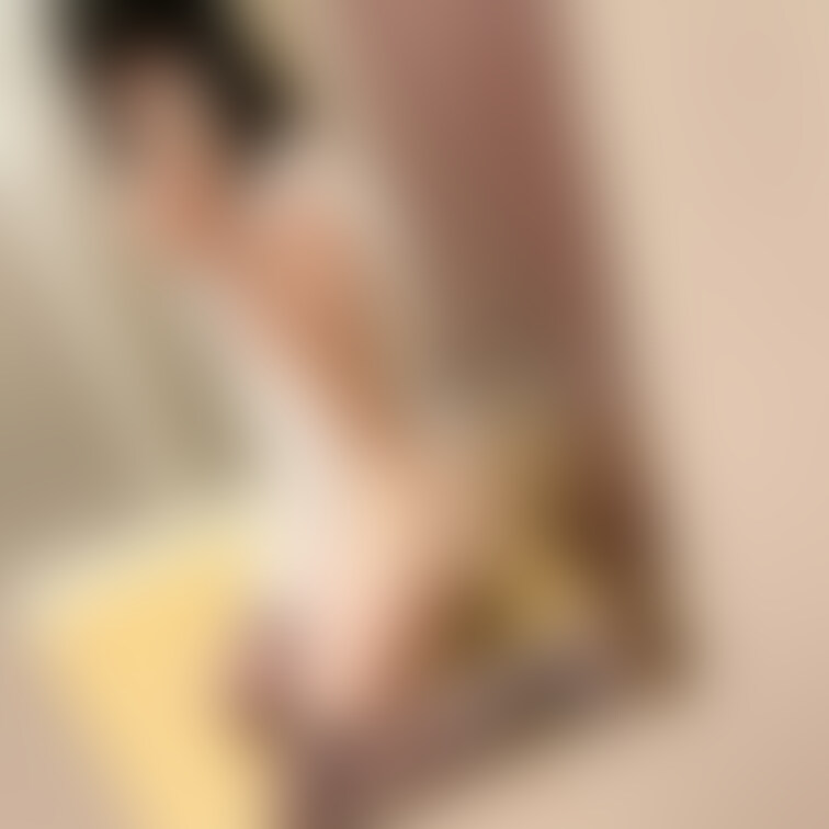 裸エプロンってスキ?
🍑が見えてる自撮り🤳🏻