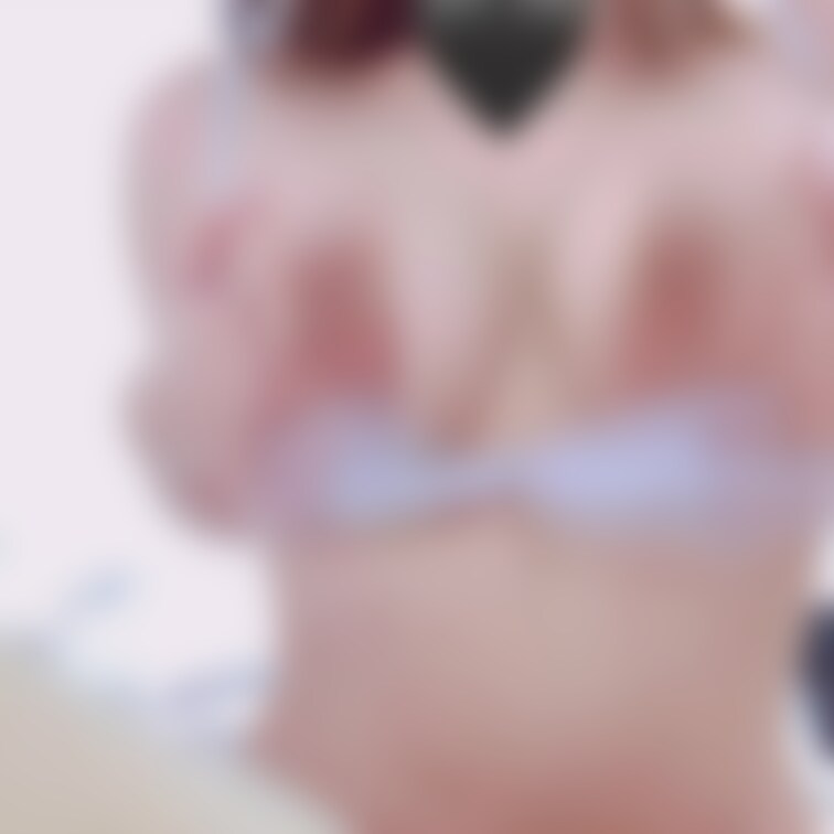 めちゃくちゃ荒々しくおっぱい触るだけ

※音声は入ってますが声は出してません