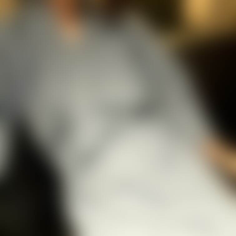 こんな時間に目が覚めちゃいました🤥