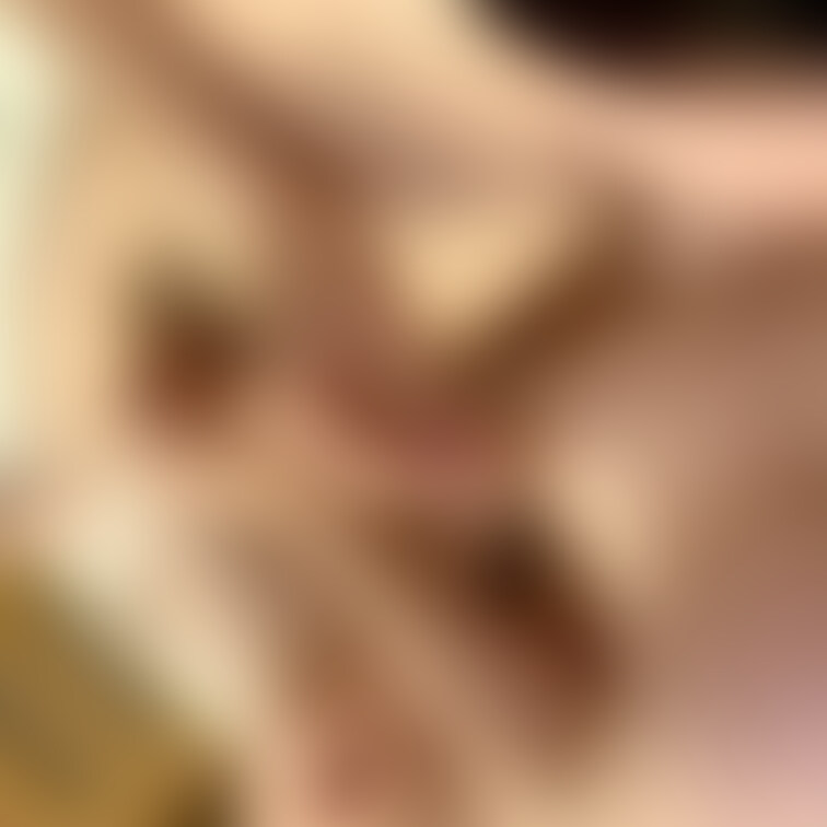 触り合いっこ