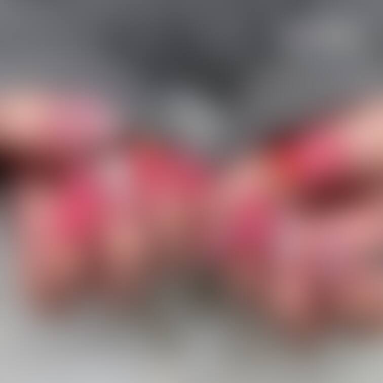 4月ネイル𝐃𝐚𝐲✨️
誕生月なので苺ショートケーキをイメージしたネイルに仕上げて頂きました🍓
前回のちゅるちゅる厚み