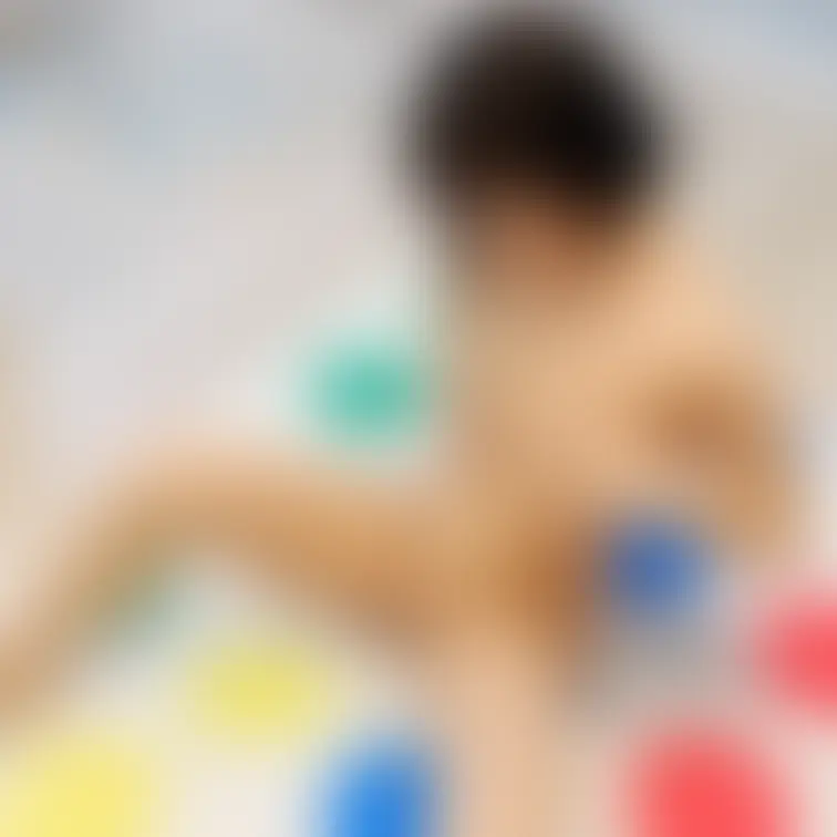 りんのオナニー画像。足を広げ、かなり恥ずかしい恰好で長時間オナニーしてもらいました。普段もこんな感じなのかな、と想像でき