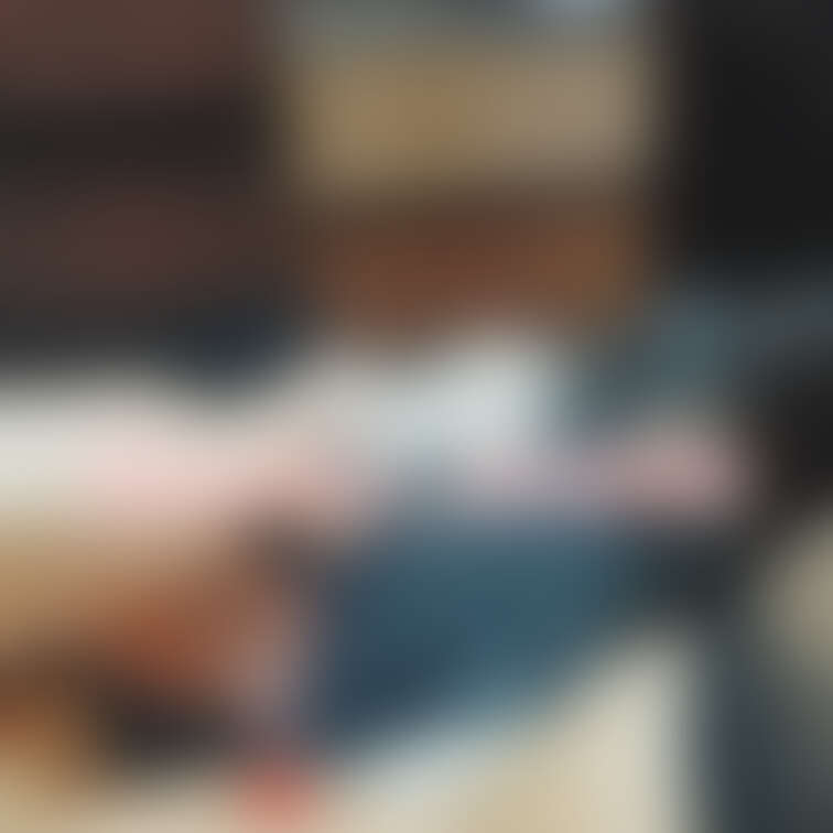 Twitter未公開の差分③
かなり最初の頃の写真なのですが、廊下から見えるところにぱんつを置いて、ちょっと隙間空けて