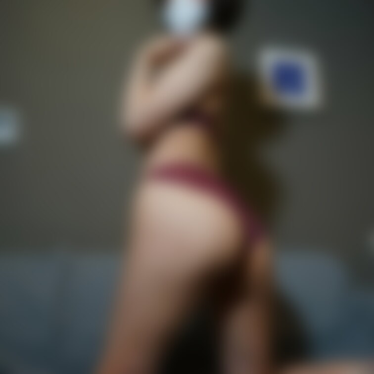 人妻にクリスマスコスを着させて寝取ってみた