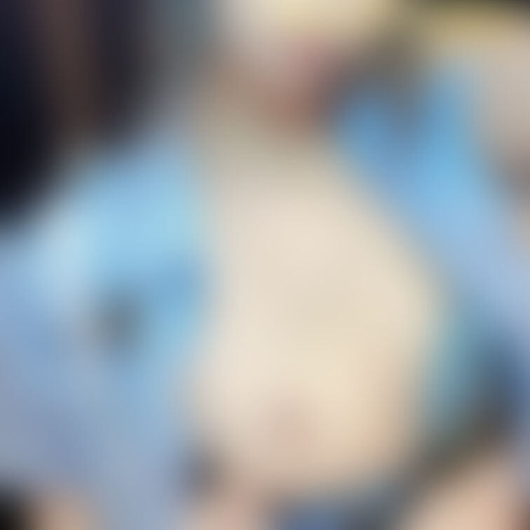 ちらっ♡とみせられるのと
がばっ♡とみせられるの
どっちが好き？