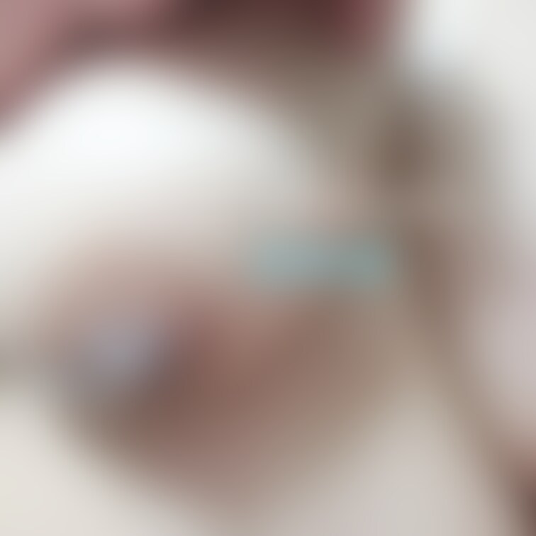 乳輪おっきい乳首しゃぶりついてほしいな♡