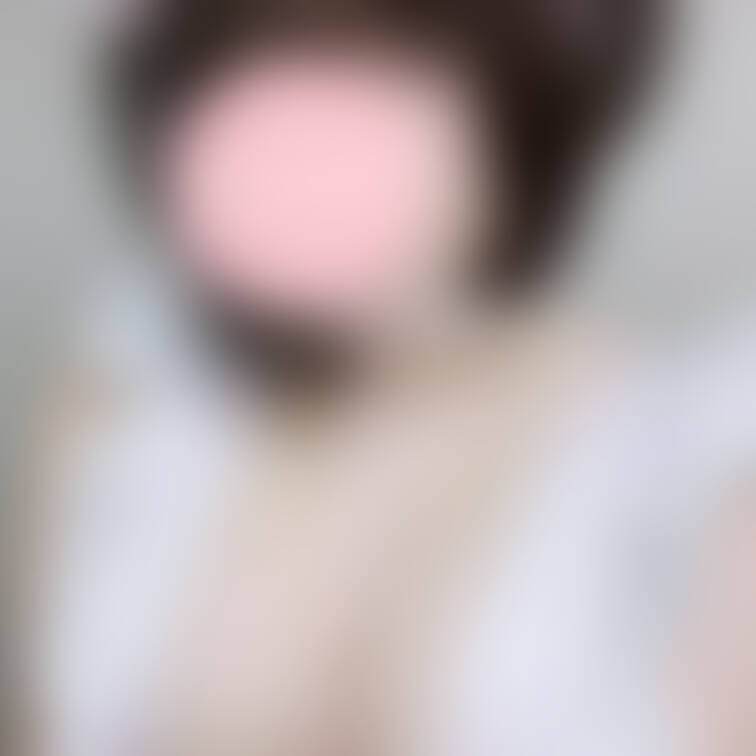 裸エプロンメイドさん💕