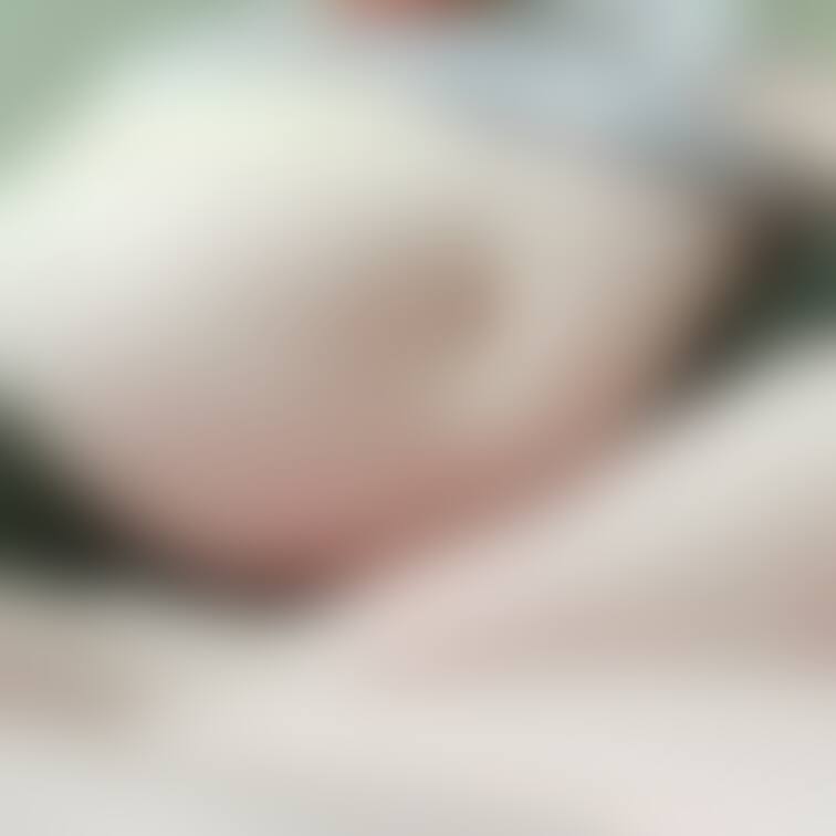 朝起きると絶対お腹出てるんだよなぁ🤔