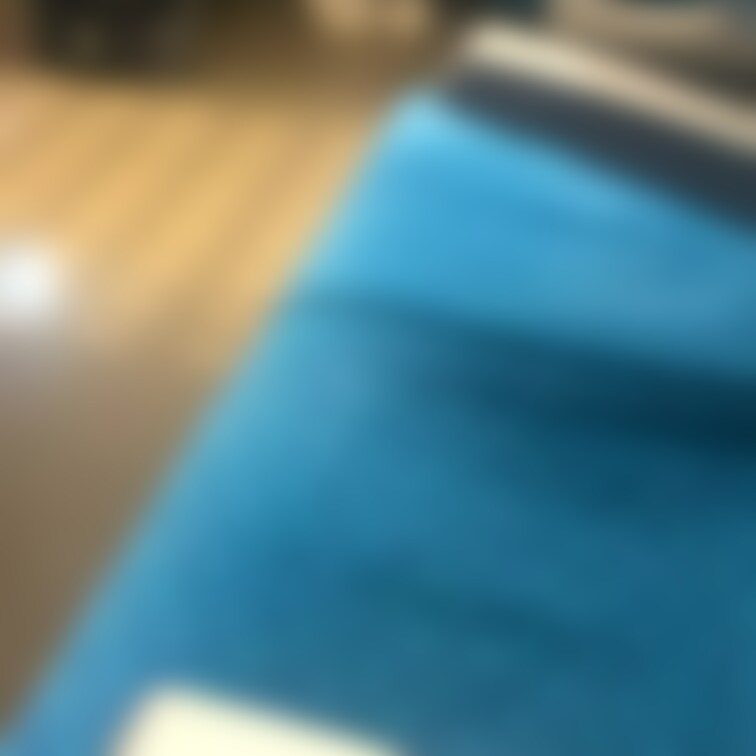 通路の向こうにまたお○○○さん😳…もっとエッチなことしたくてドキドキ止まらなくなってます💦💦パンティーお気に入りです♡