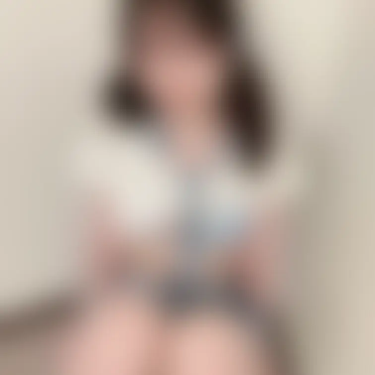 こないだ撮影した、制服×しましま下着の写真…っ✨^⸝⸝>  ̫ <⸝⸝^
モザイクの編集ができたので、投稿します💓💓