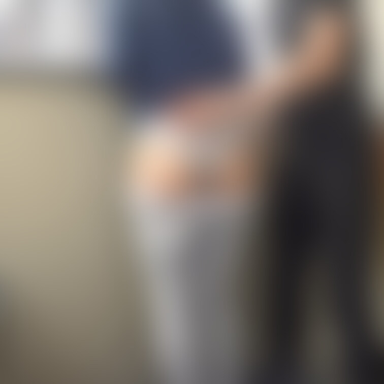 デカ尻レギンス女子の尻弄り（1） 巨尻パン線盗.撮、野外パンティー露出、尻お触り編
サンプル

本編ダウンロード
