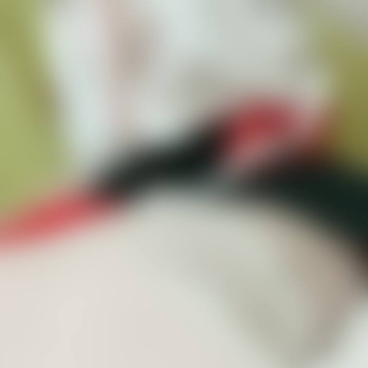 巫女さん脱がされる1