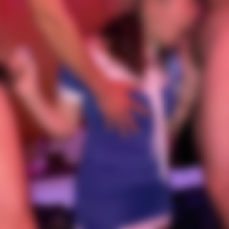 CAコスにおっぱいの形がモロに浮き出てきてエロいですね。イラマもだんだん激しくなってきました。ここからはストッキング、タ