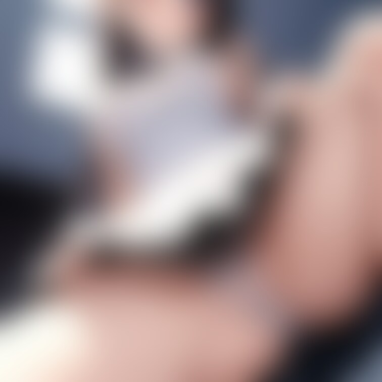 丸見えですわ…