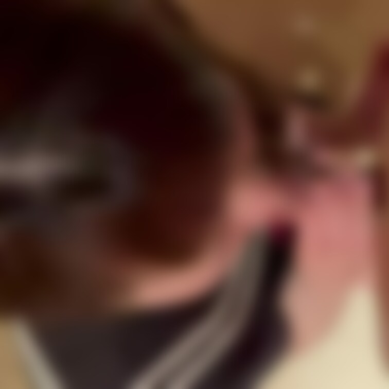 制服フェラを少し画像メンテw

一生懸命するフェラこそ
幸せでエロいものはない🤤

この子の得意技は
手を添