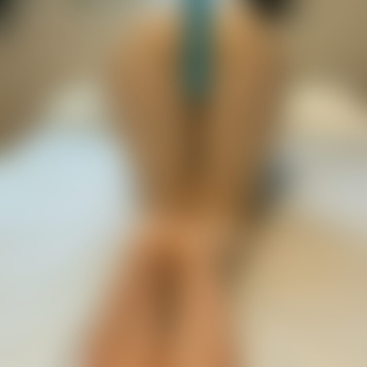 四つん這いでお尻にバイブ挟んで使って頂けるのを待ってます😖❤️

  💋直接連絡先を交換して私を肉便器に育てて頂ける