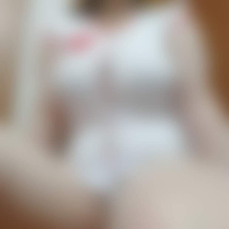 明日の動画のオフショット✨
ナースのコスプレ🙈