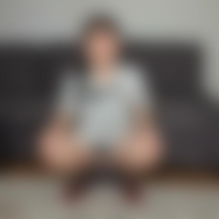 #008 Secret model MARIKO　
「変態株式会社 放尿課」（3/25ページ）

Top secr