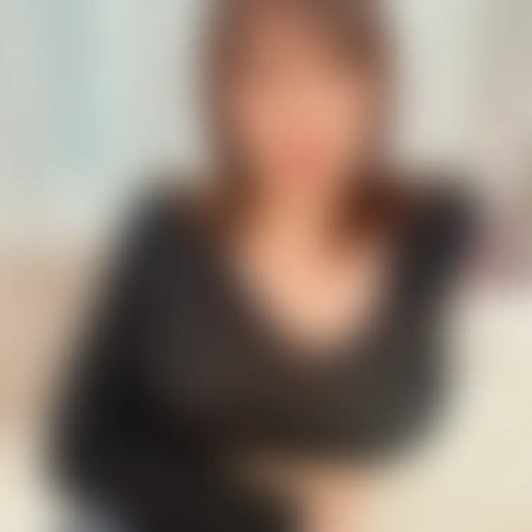 おはよう月曜日💓
おっぱい、お尻、足、あやかのどこがお気に入りですか？
コメントで教えてね♡
今日も元気にいってら