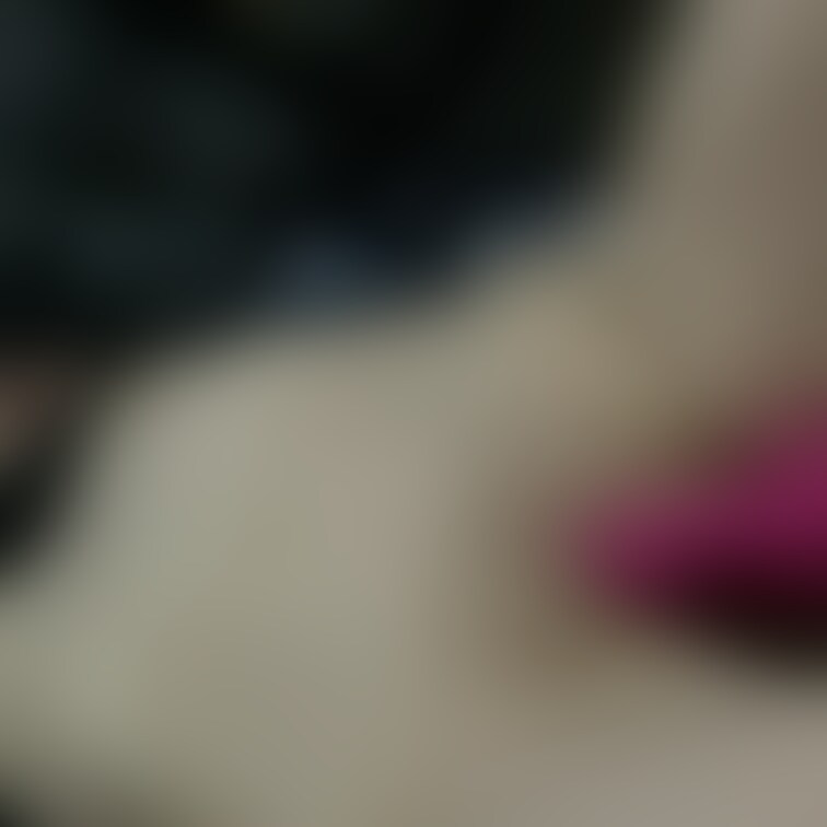 おもちゃを使って激しくイク瞬間の
写真です！！