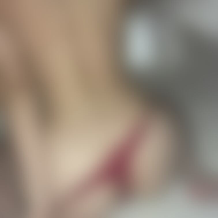 ちらっっ