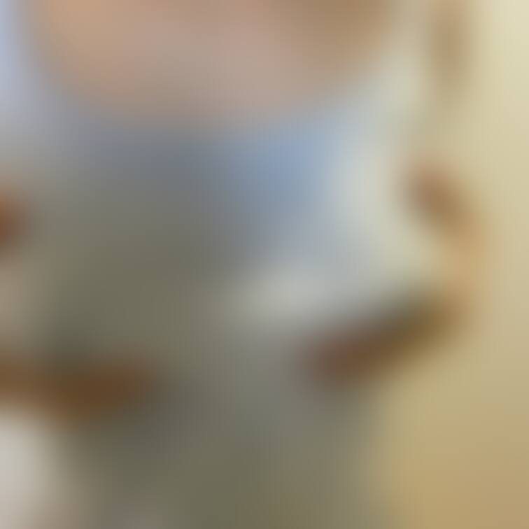 ムラムラするからタンクトップの上から乳まさぐってたら、乳首から○○○乳が出てて来てタンクトップが濡れちゃった🤣
新年早